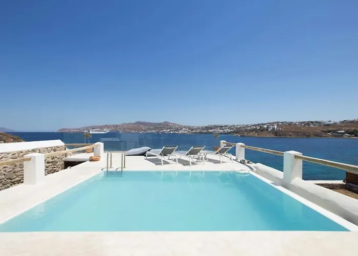 Maestro Mykonos Agios Ioannis Diakoftis